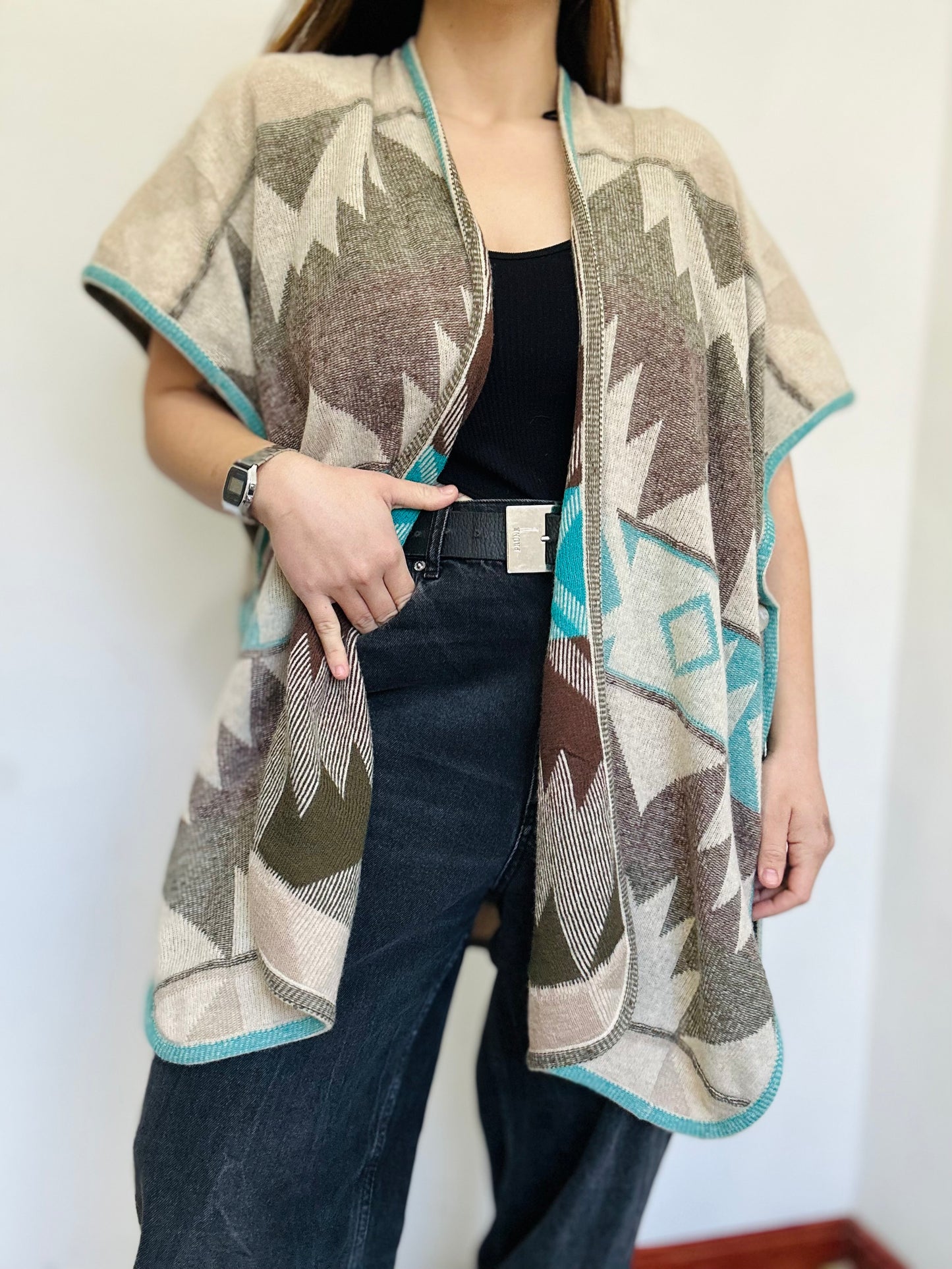 Poncho Manos Del Uruguay con lana talla única