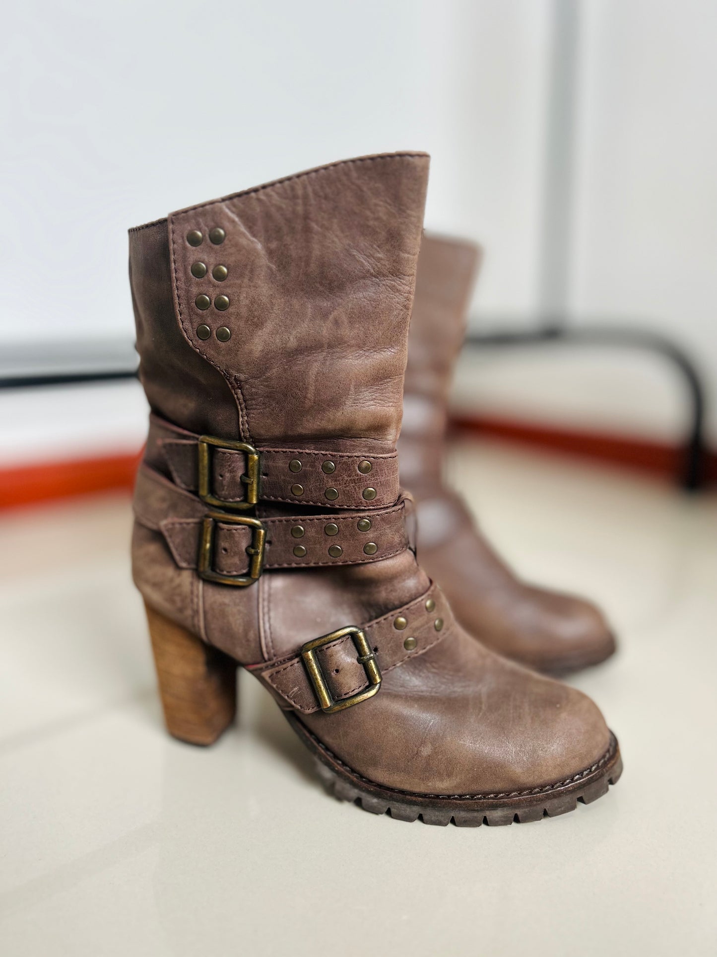 Botas tacón cuero T38/39 (25,2cm)