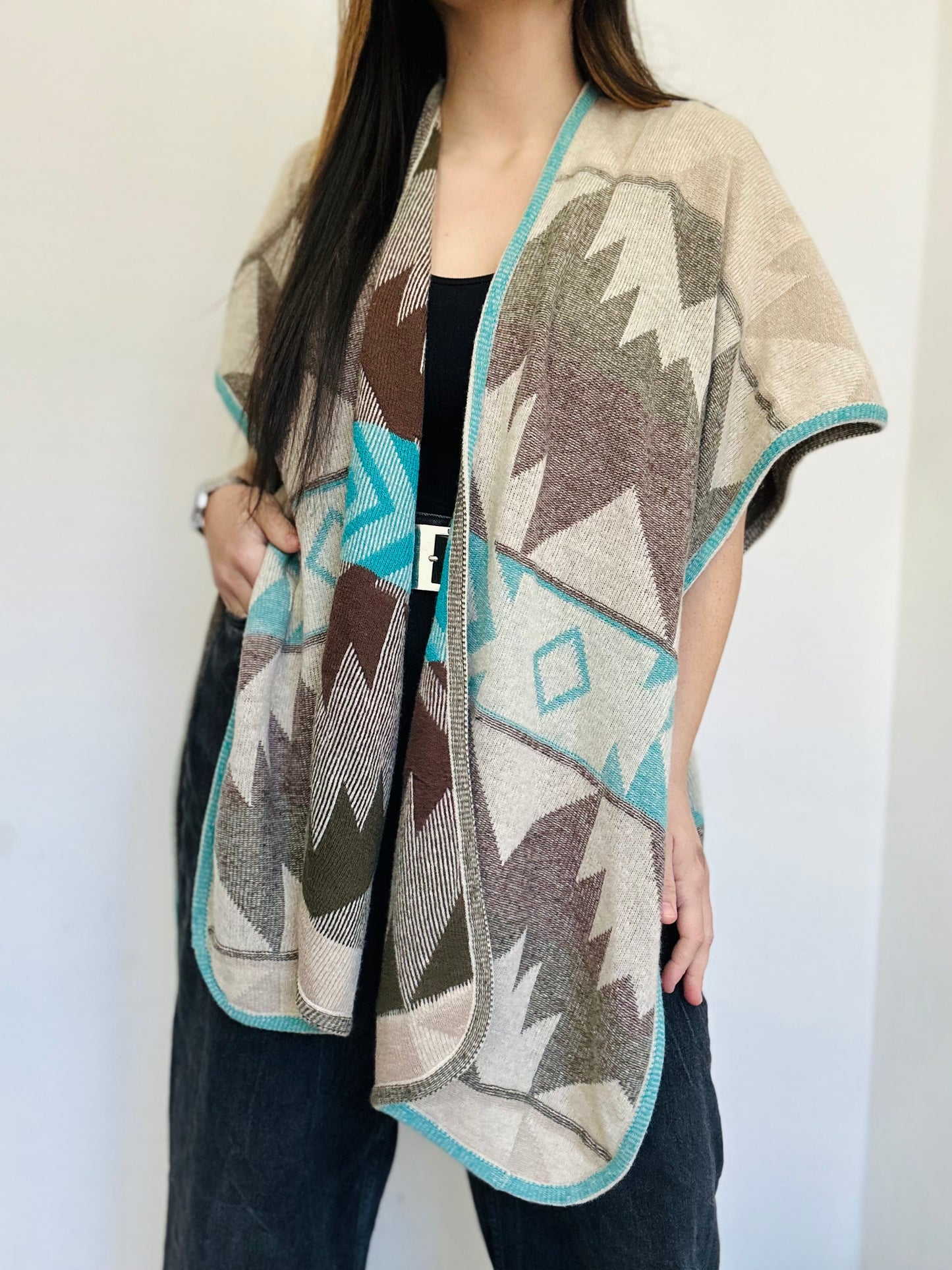 Poncho Manos Del Uruguay con lana talla única