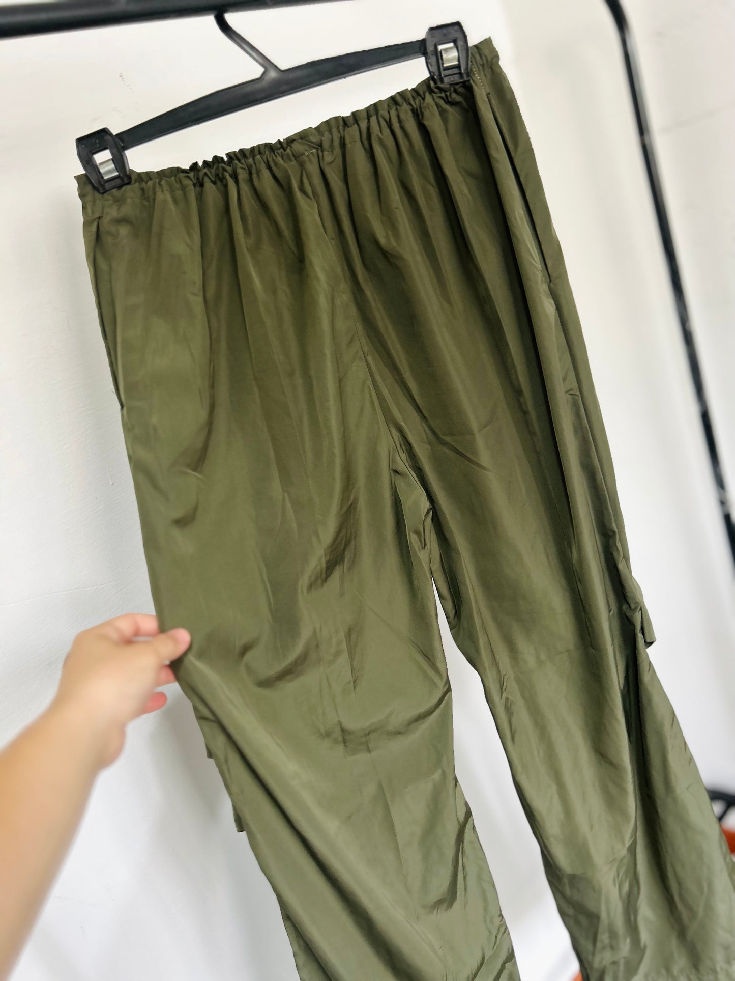 Pantalón parachute 🪂 se adapta de un talle xs(24cm) hasta un T38