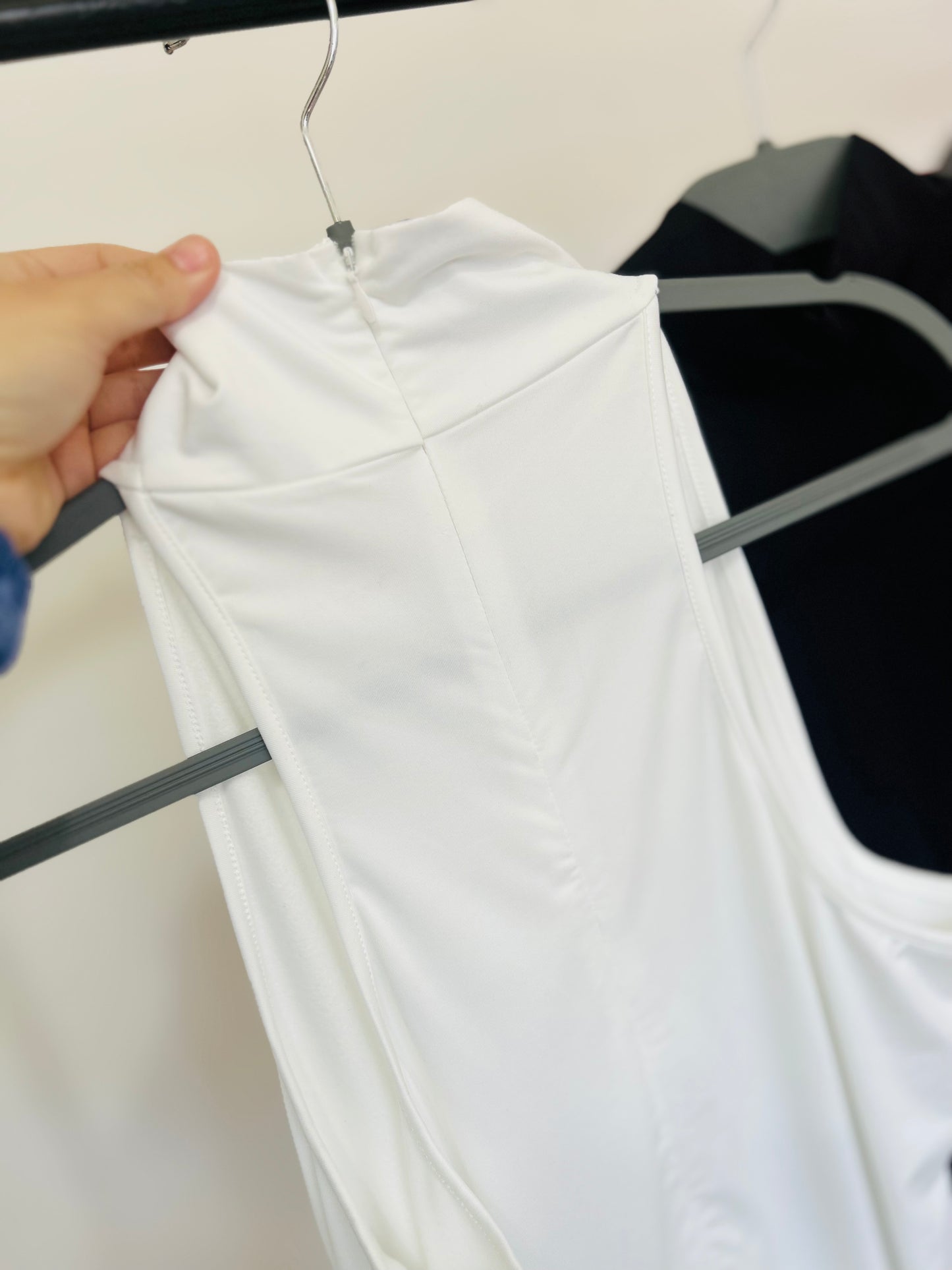 Vestido cuello halter color BLANCO TL