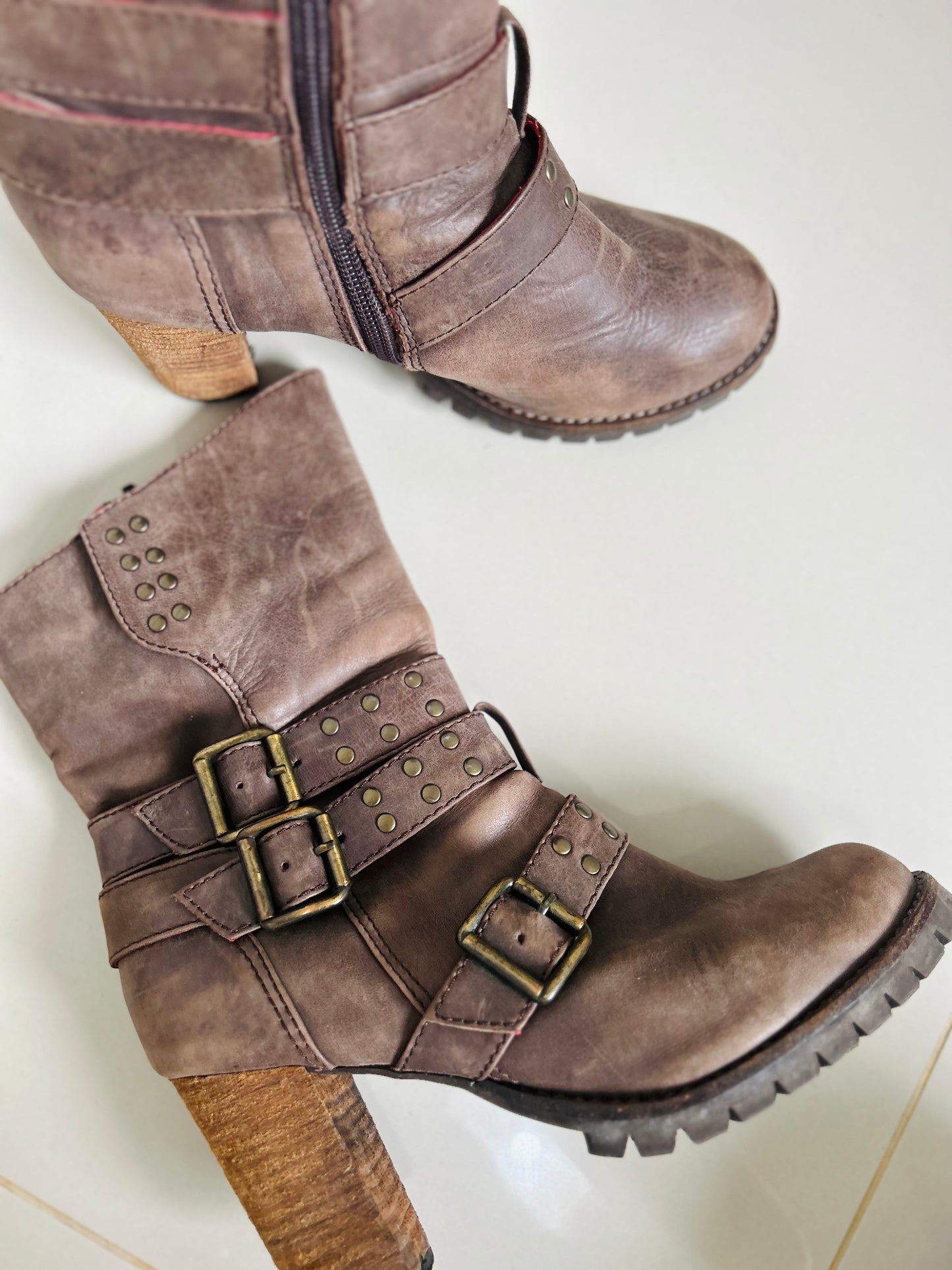 Botas tacón cuero T38/39 (25,2cm)