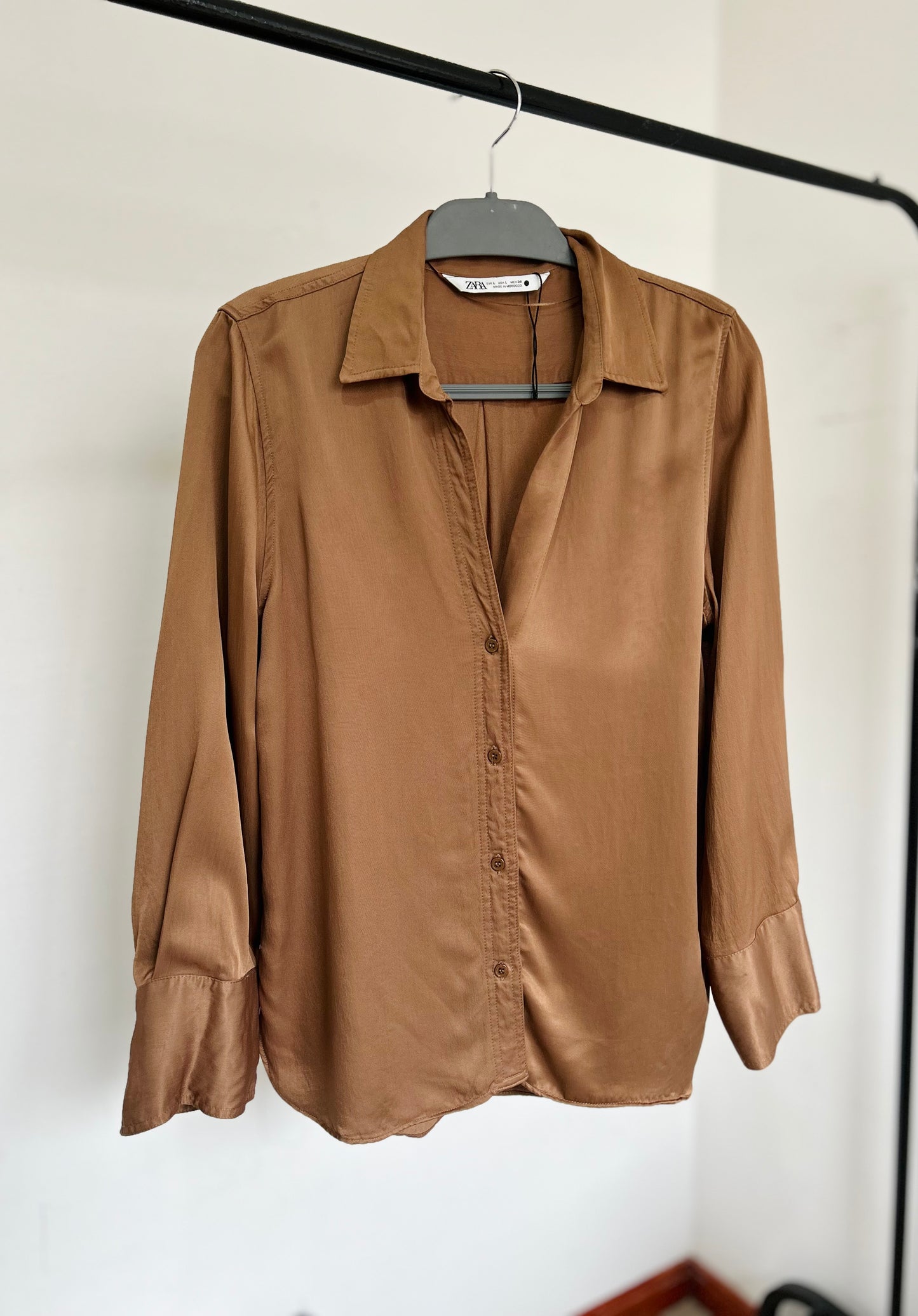 Camisa satinada nueva ZARA TM/L
