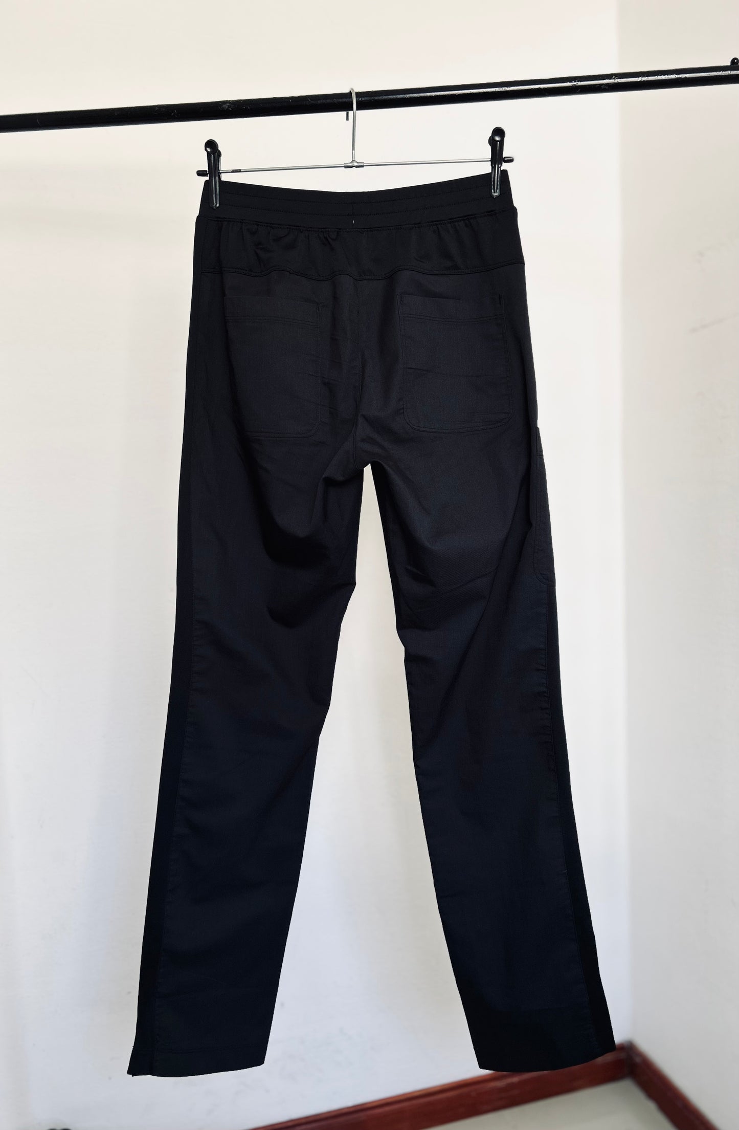 Pantalón clasico deportivo MAVNE