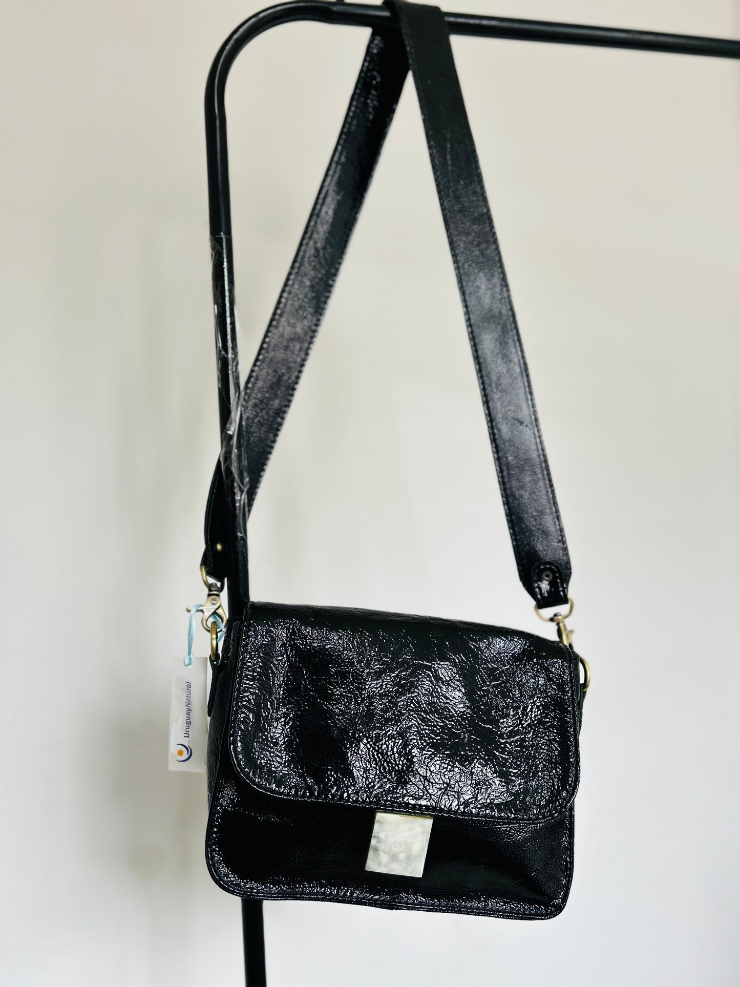 Cartera cuero con etiqueta MARILLA DAUBER