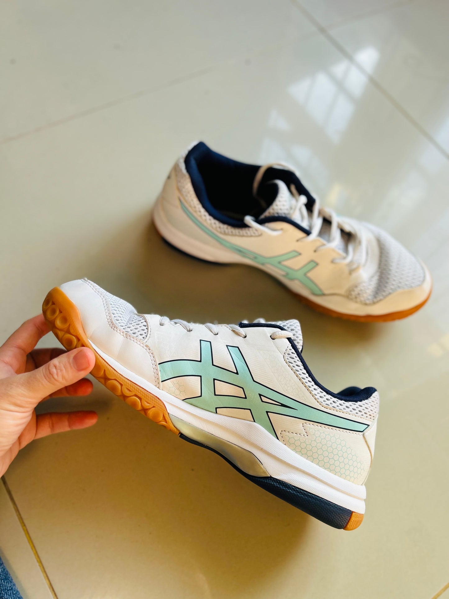 Championes ASICS T42(26,5cm)