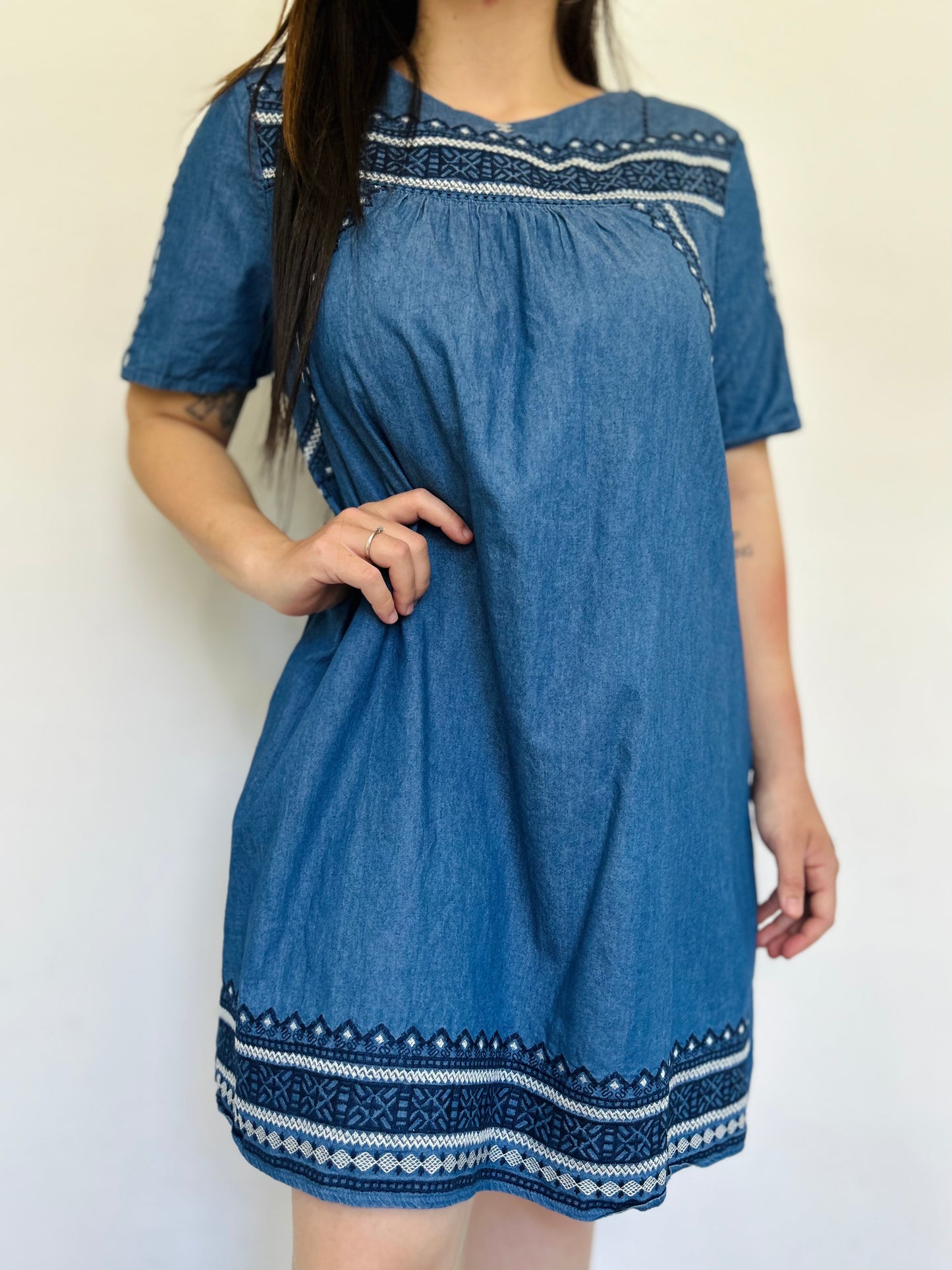 Vestido jean y bordado LÍMITE TM/L