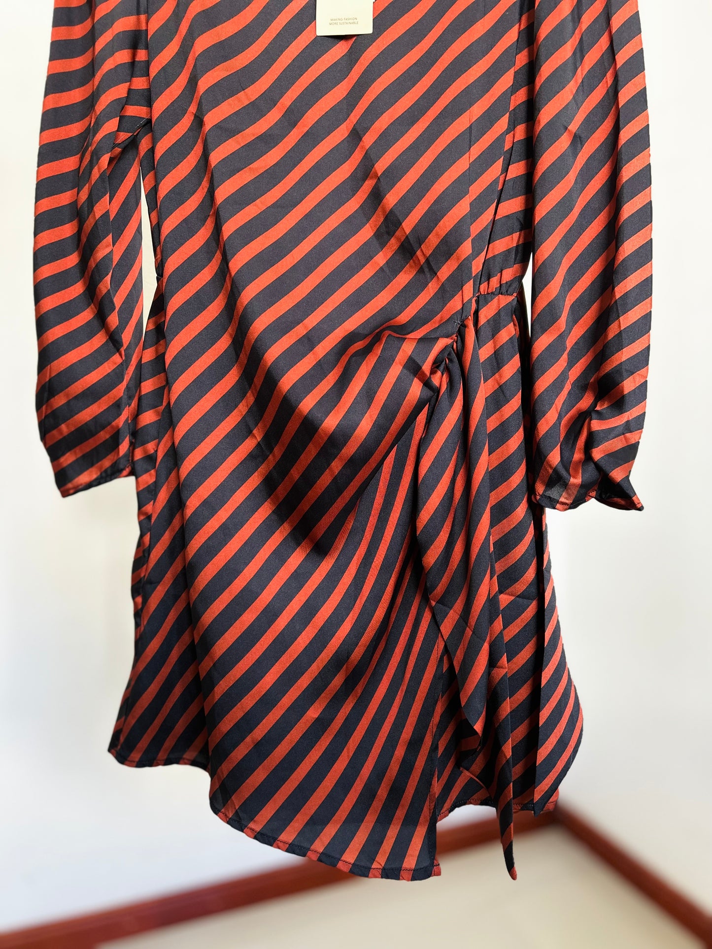 Vestido MANGO con etiqueta TS