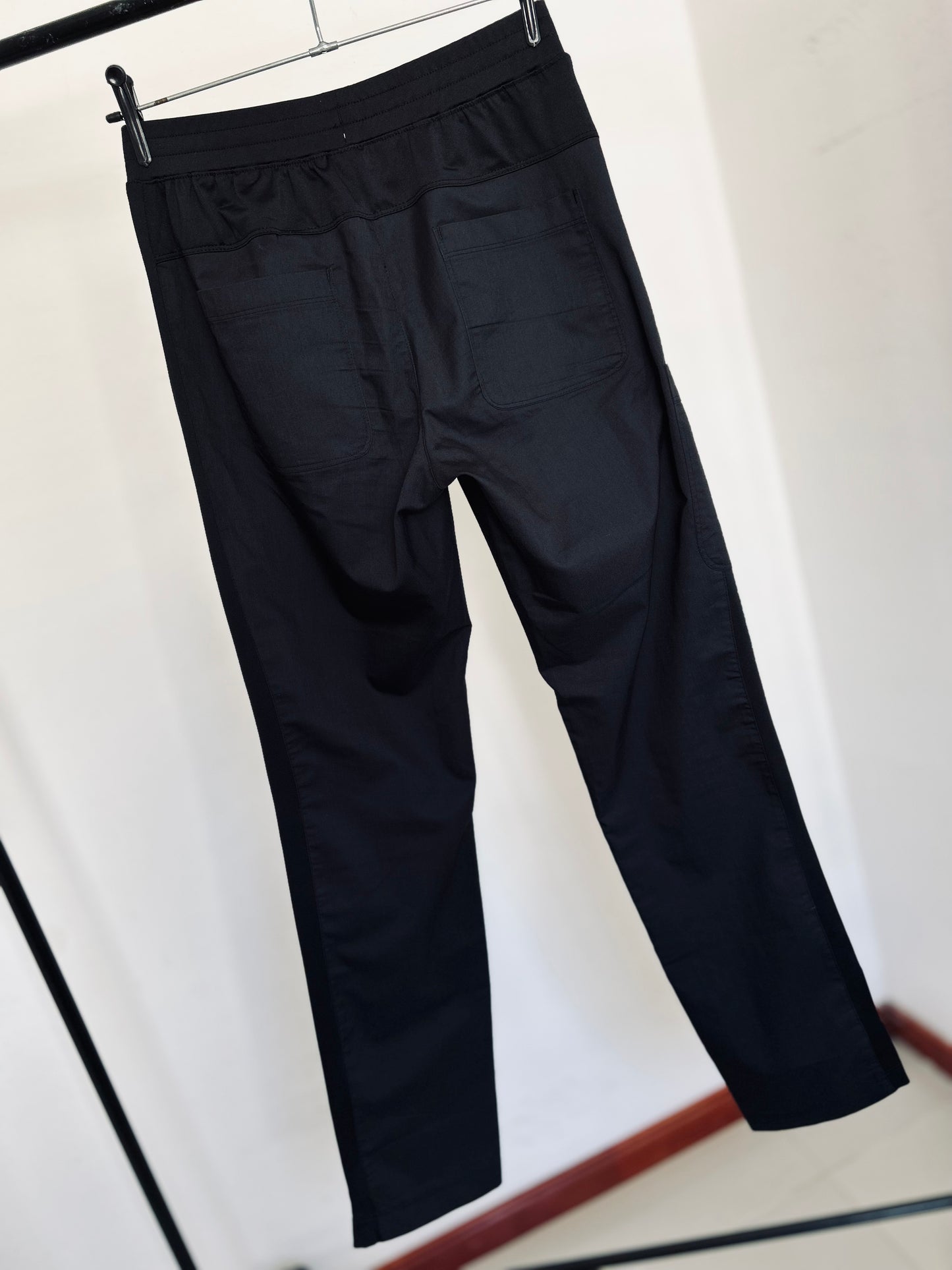 Pantalón clasico deportivo MAVNE