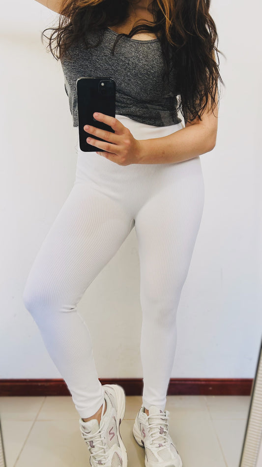 Legging acanalada nueva TS/M (color BLANCO)