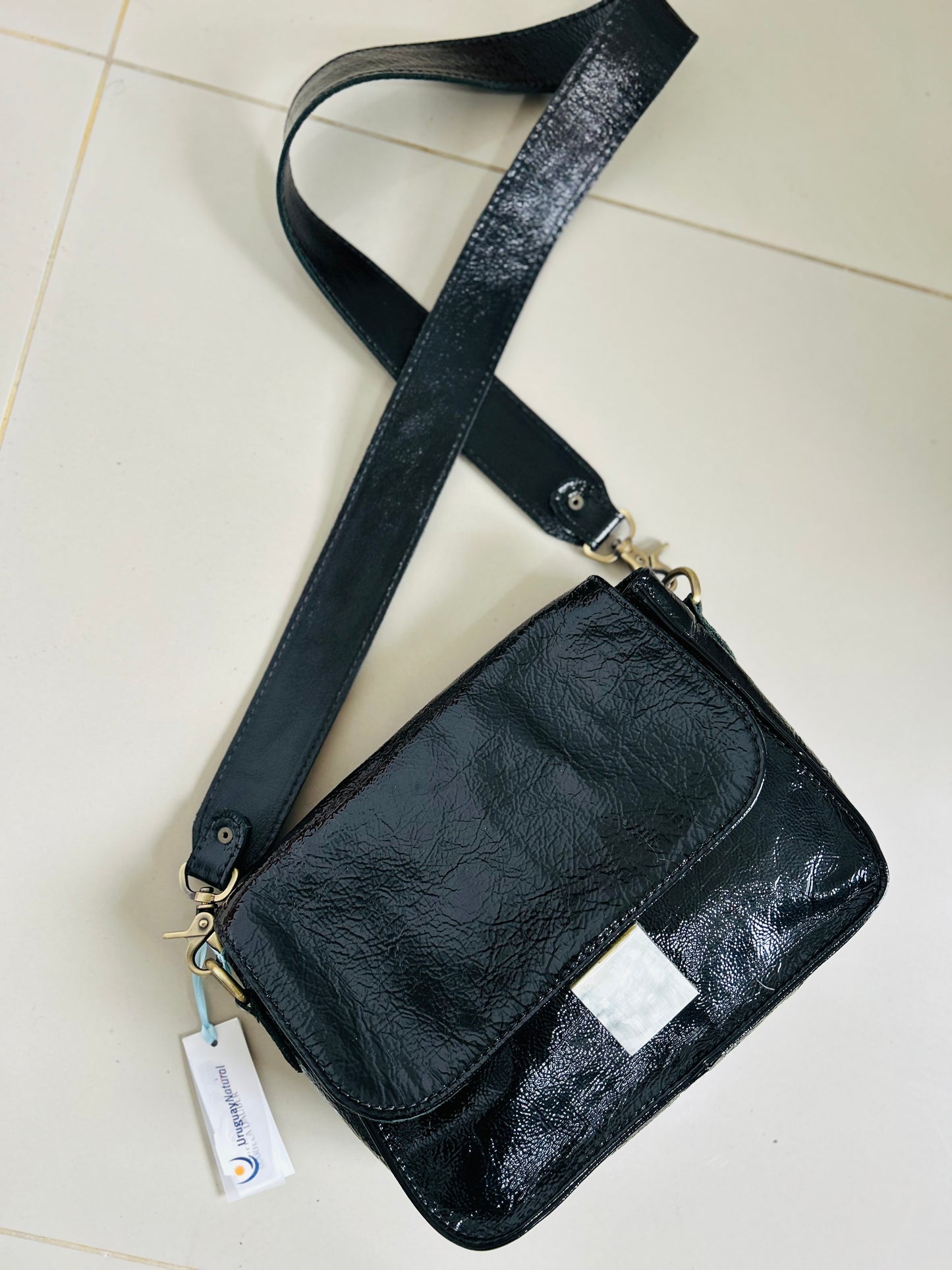 Cartera cuero con etiqueta MARILLA DAUBER