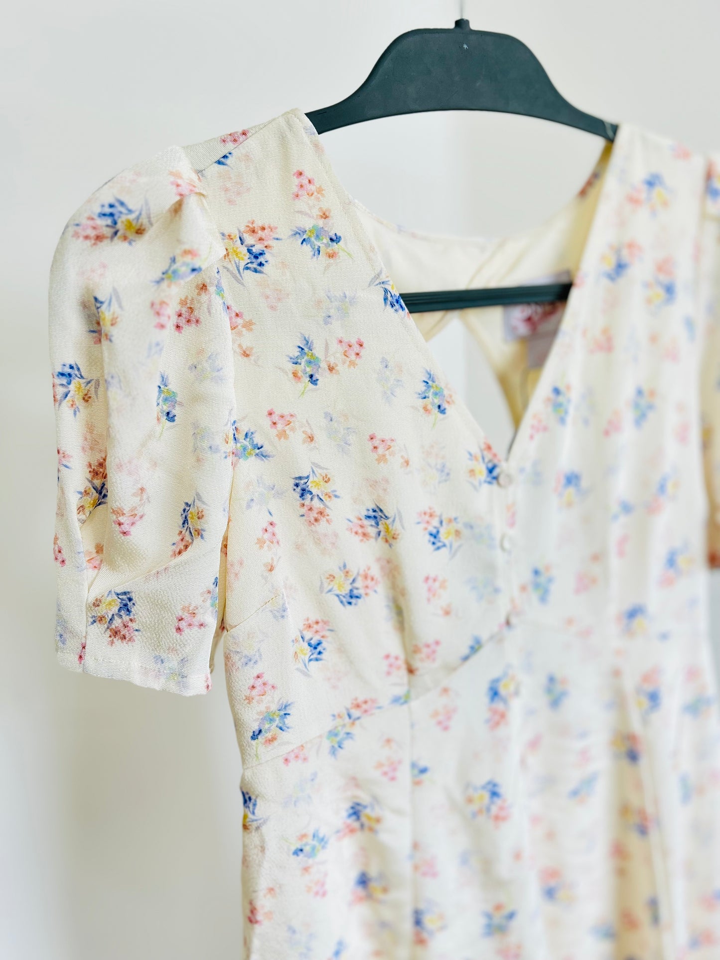 Vestido midi estampado con etiqueta NEW TS/SM