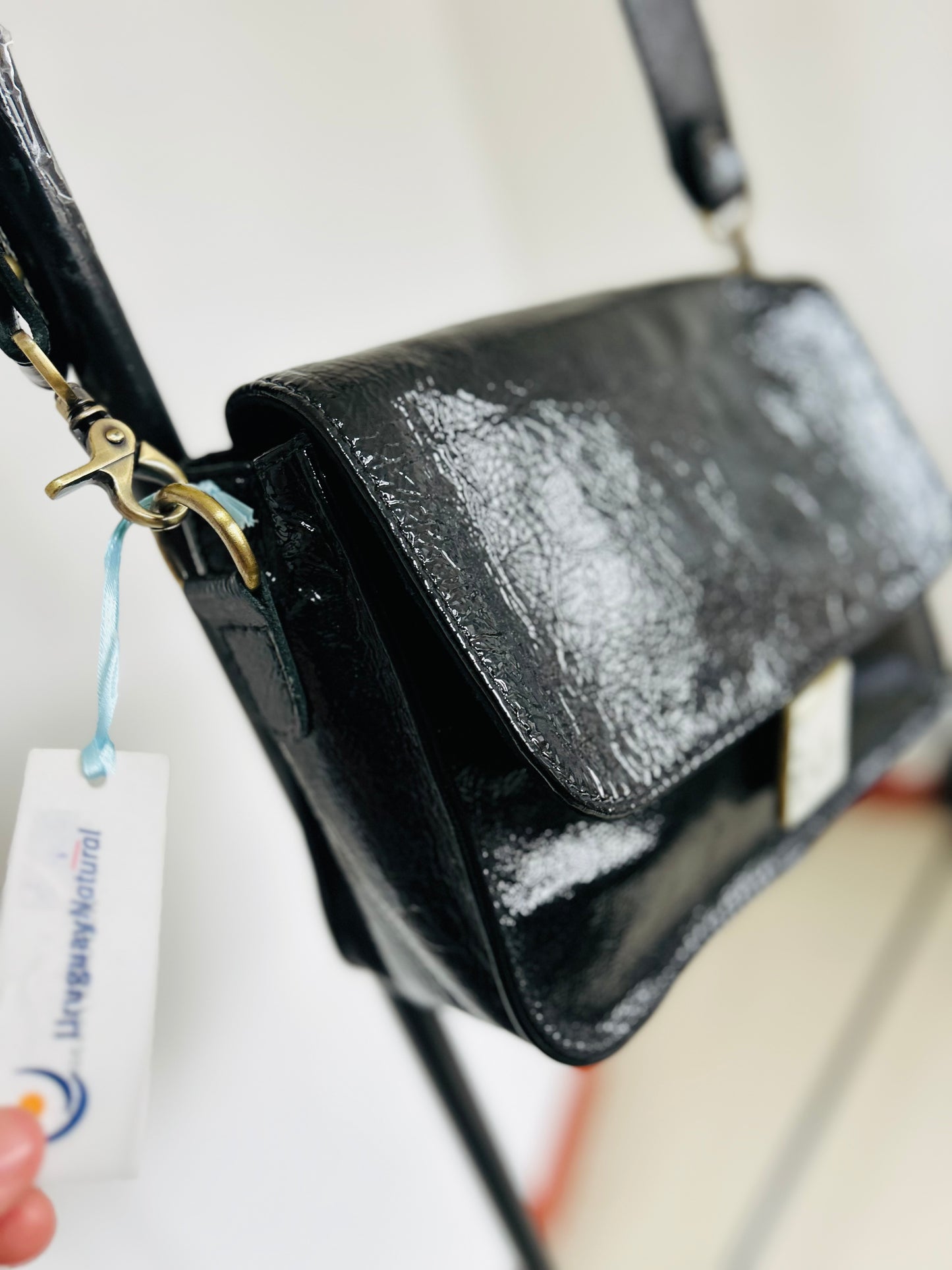 Cartera cuero con etiqueta MARILLA DAUBER