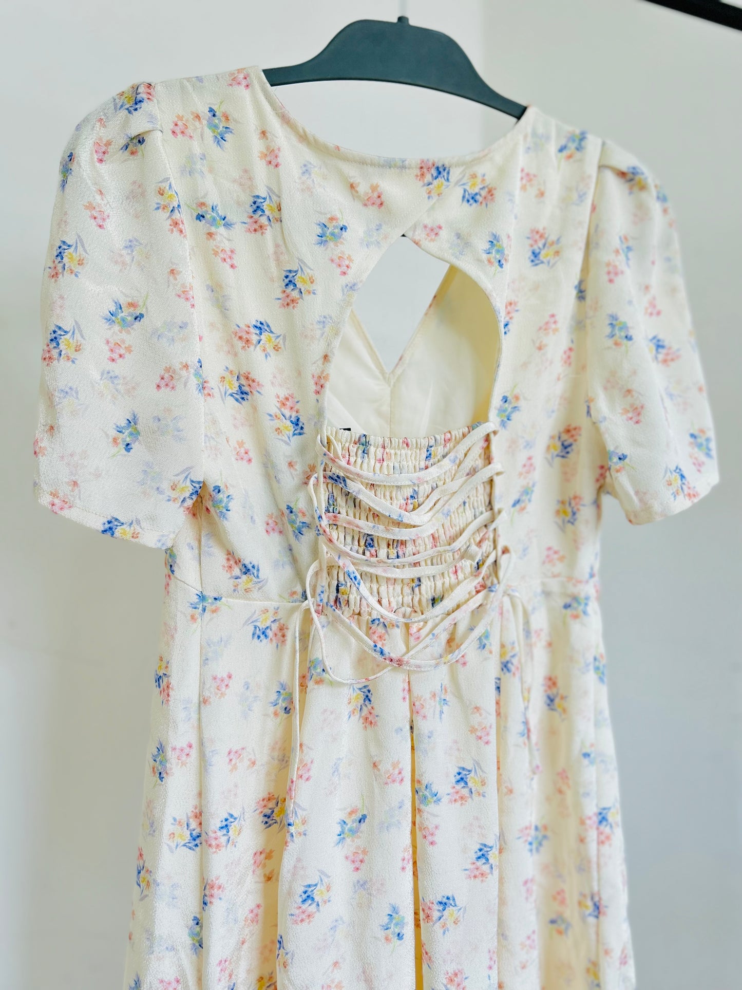 Vestido midi estampado con etiqueta NEW TS/SM