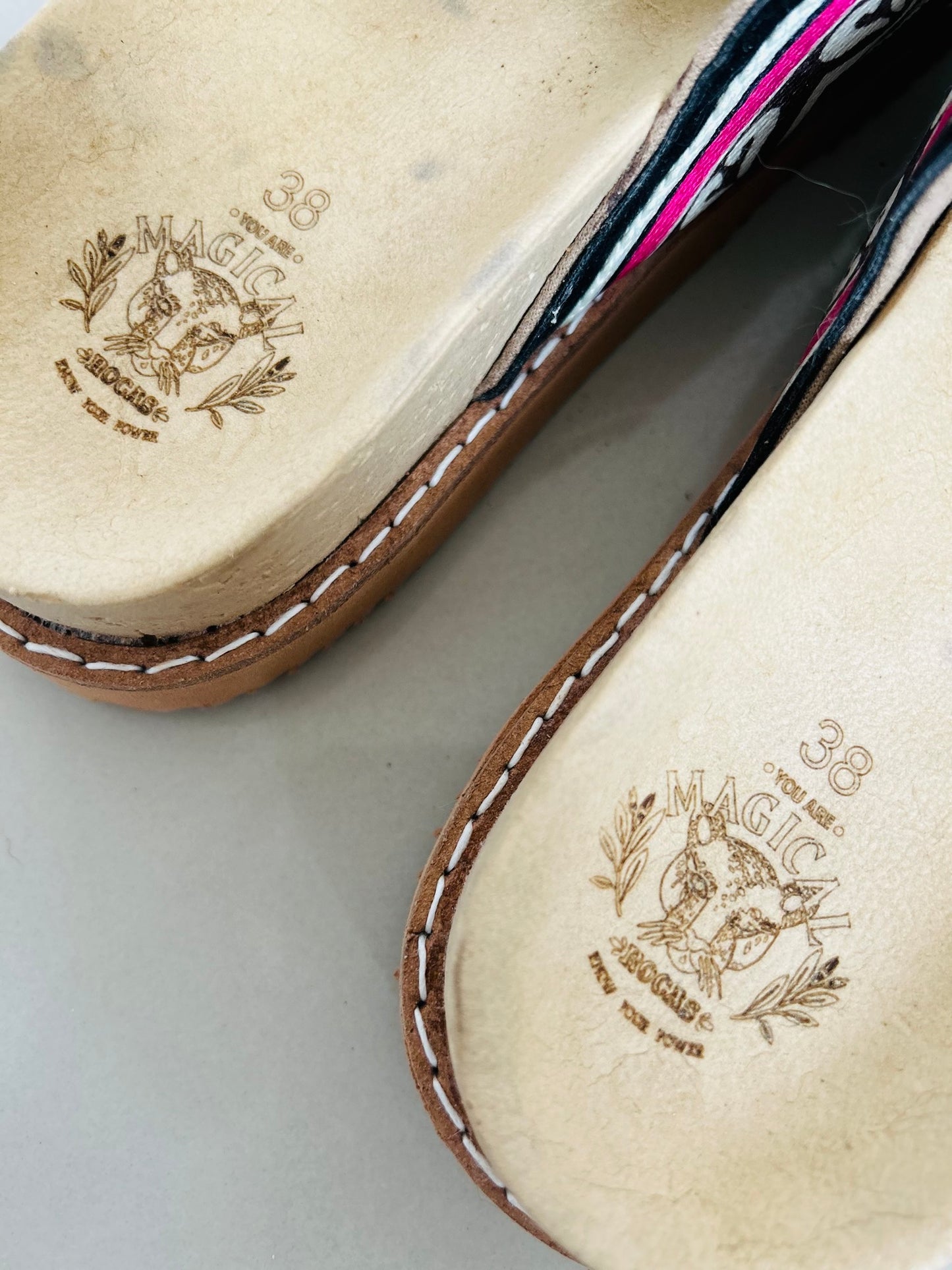 Sandalias ROCAS cuero T38 (24,5)