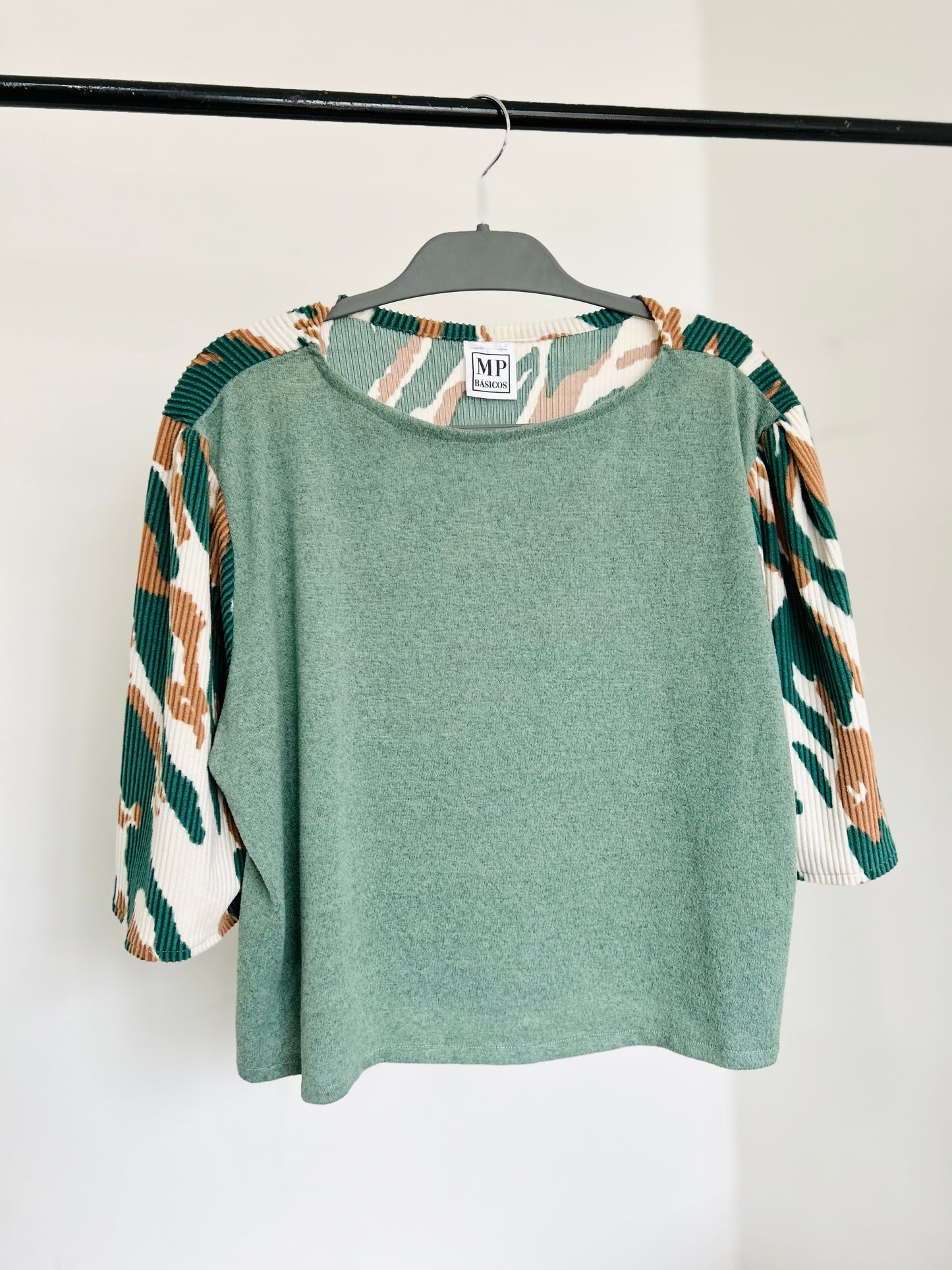 Blusa en lanilla TM