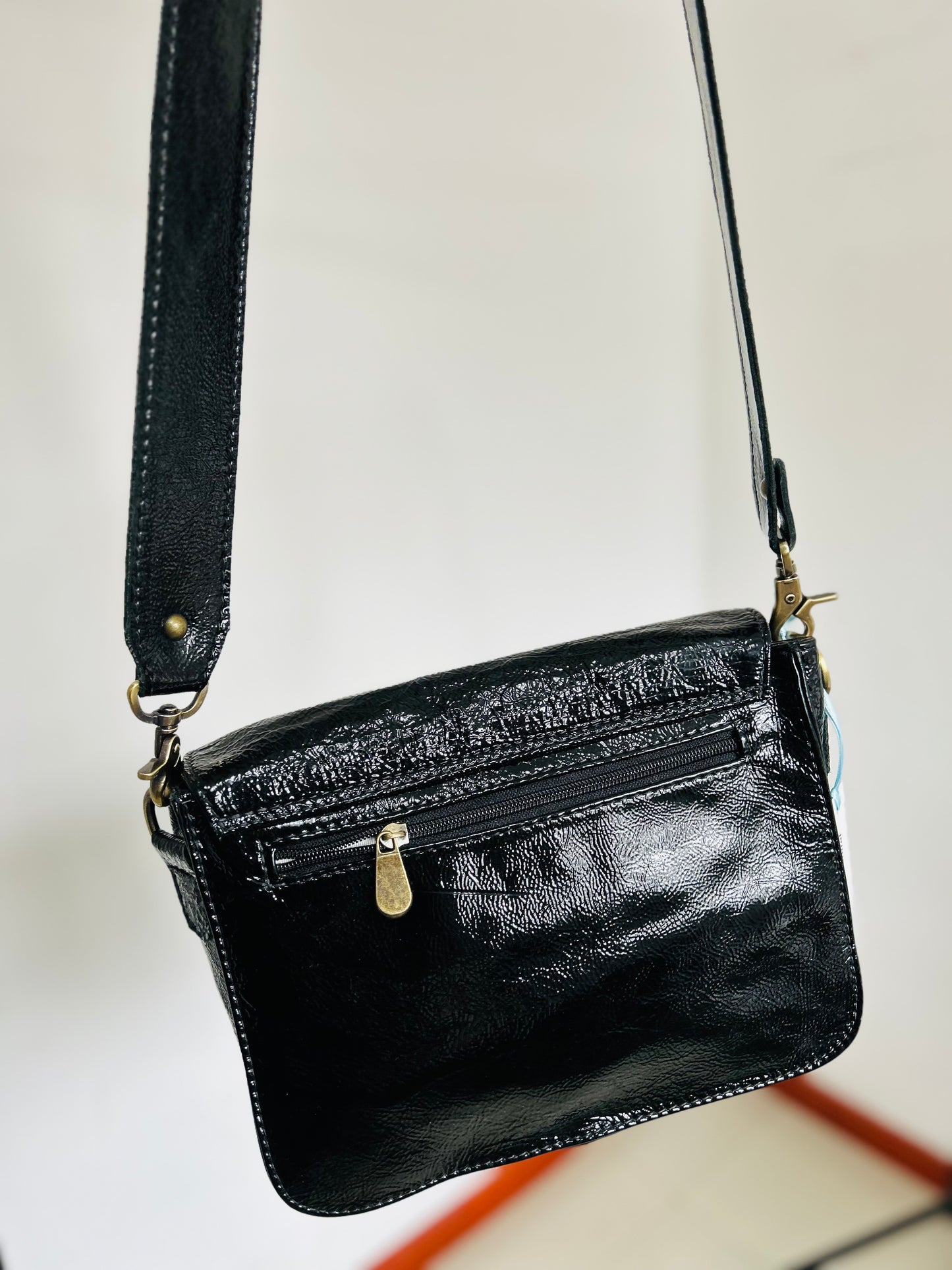 Cartera cuero con etiqueta MARILLA DAUBER