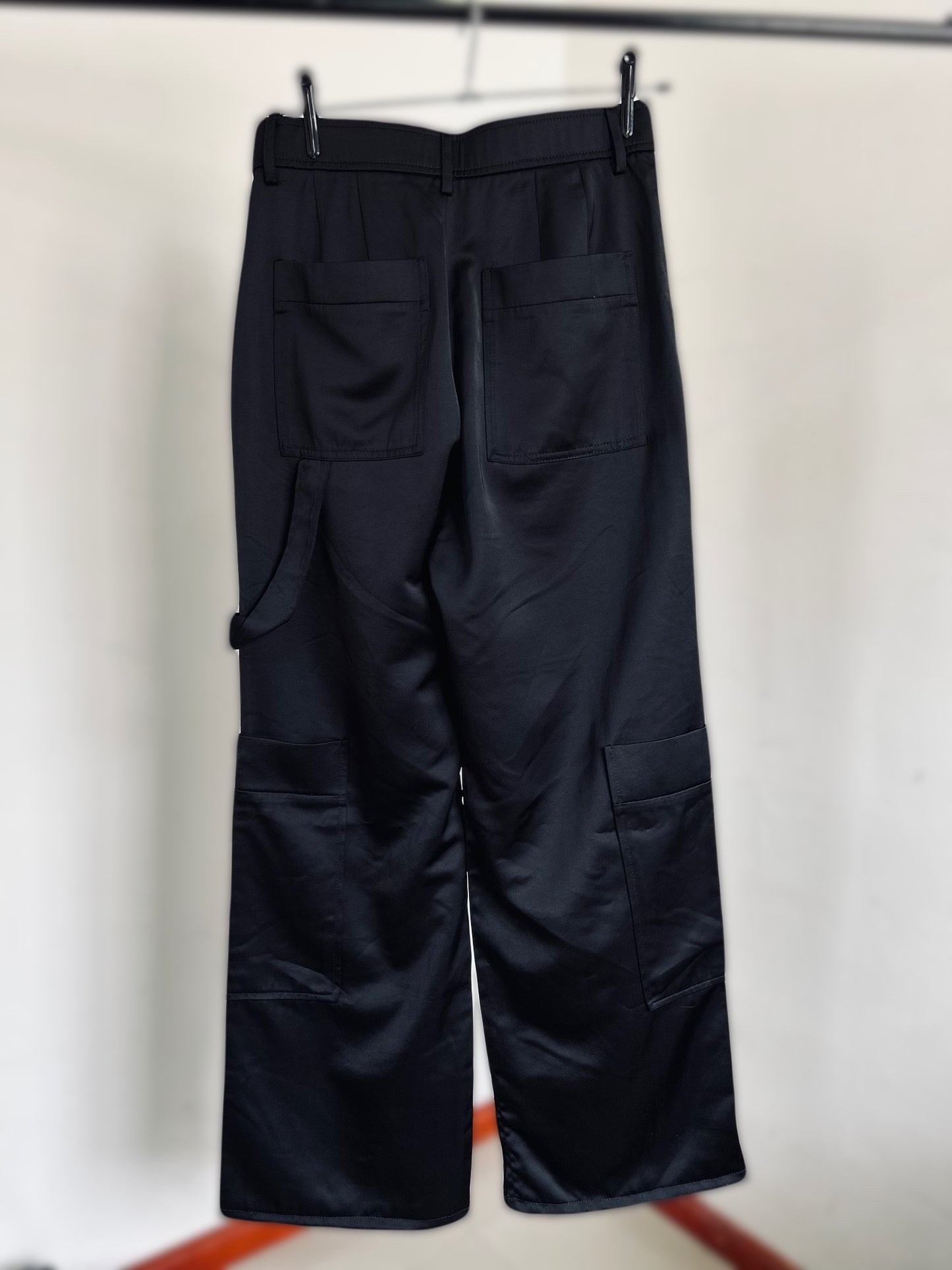 Pantalón cargo satinado ZARA TS