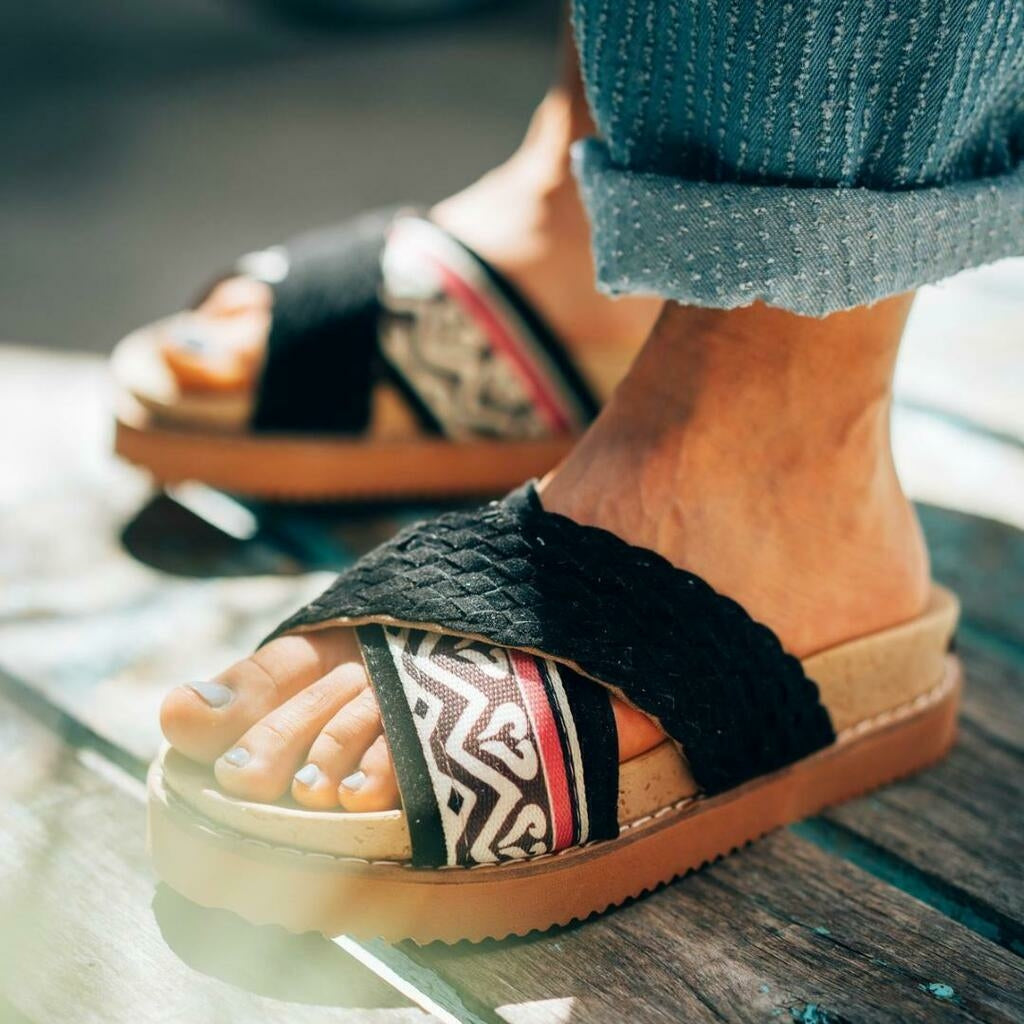 Sandalias ROCAS cuero T38 (24,5)