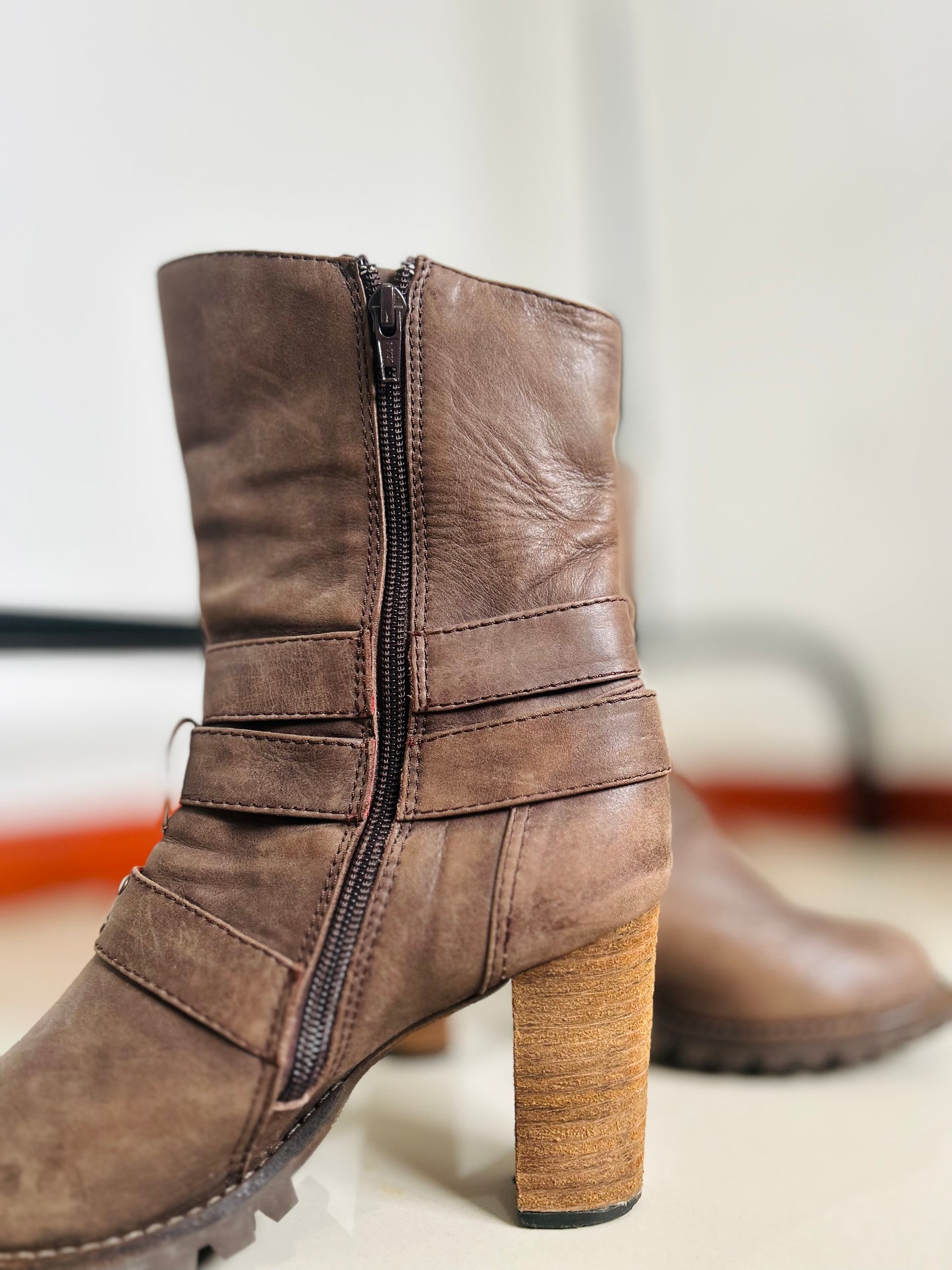 Botas tacón cuero T38/39 (25,2cm)