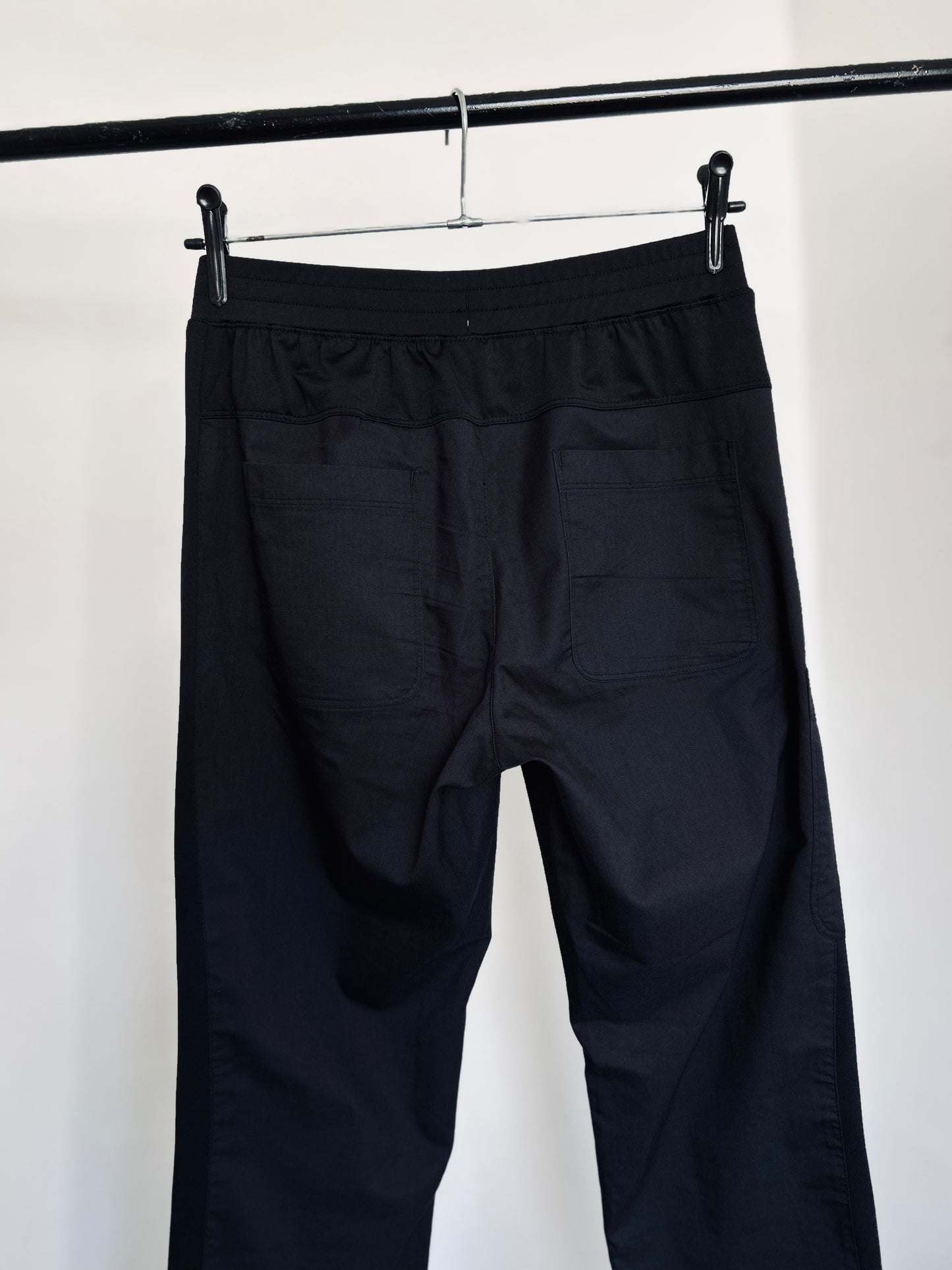 Pantalón clasico deportivo MAVNE