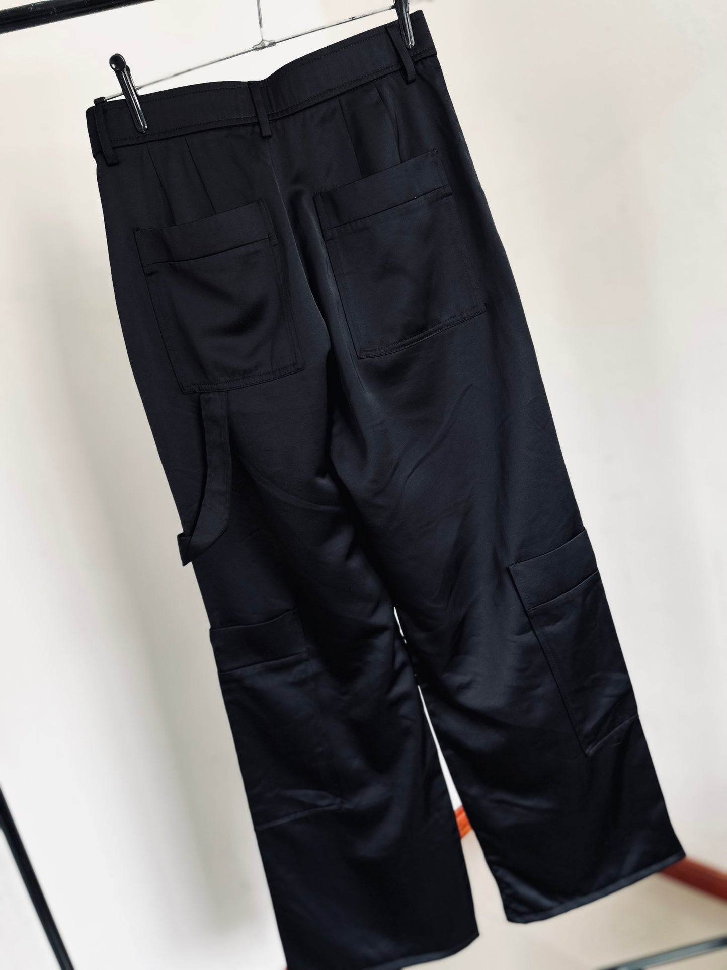 Pantalón cargo satinado ZARA TS