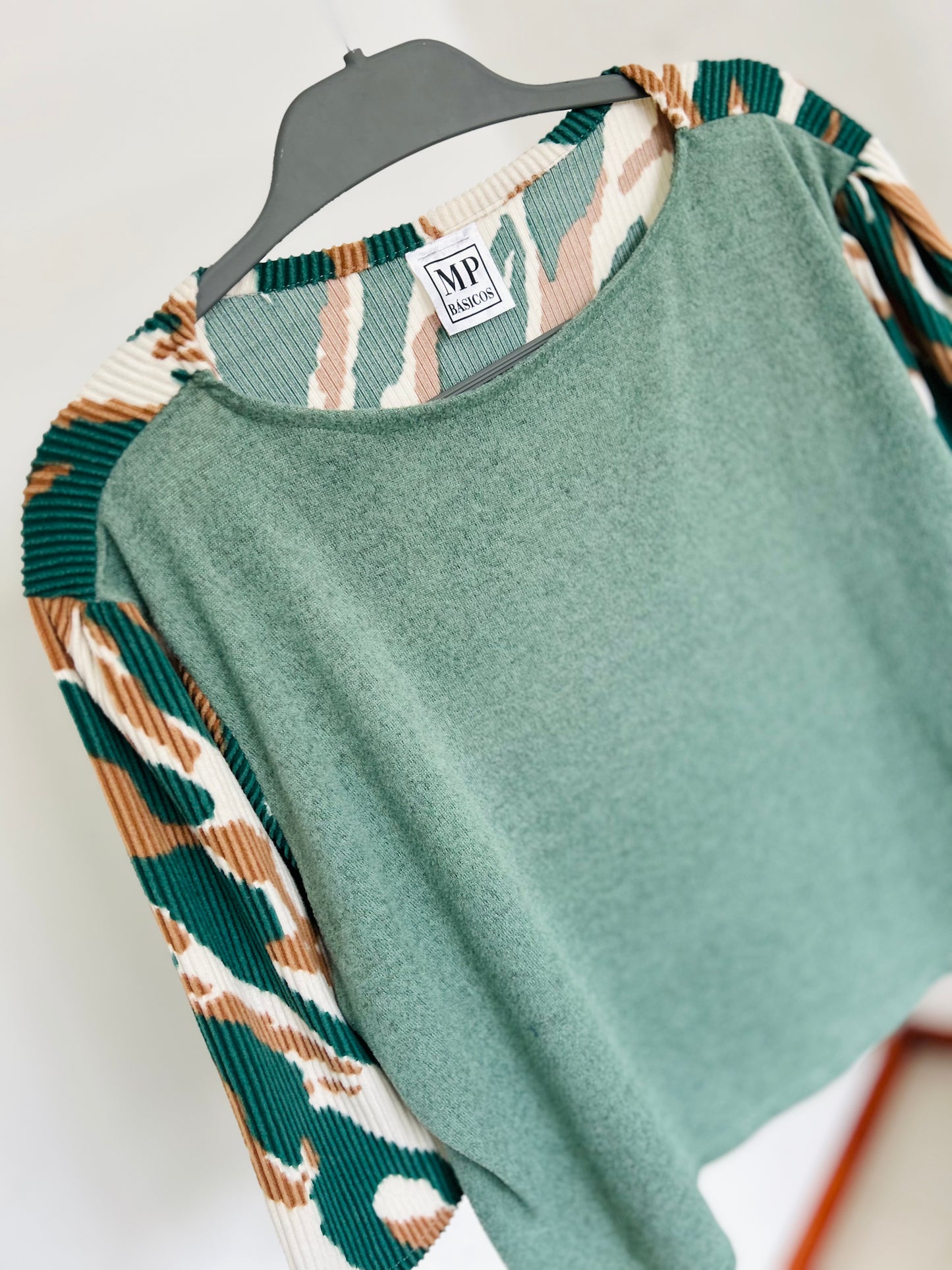 Blusa en lanilla TM